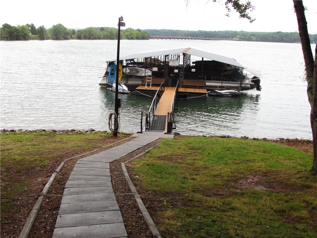 25 Anchor Point, Unit POINTE Anderson, SC 29625 - Photo 15 of 20 Boat Dock slip #5