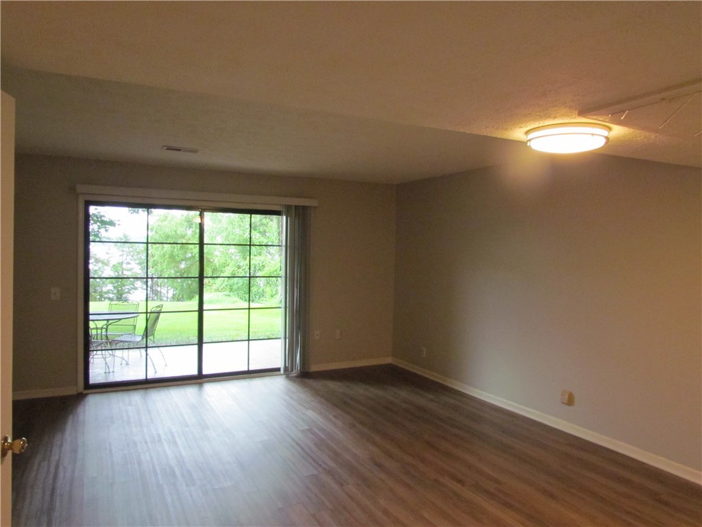 25 Anchor Point, Unit POINTE Anderson, SC 29625 - Photo 5 of 20 Living Room Area with view of the lake