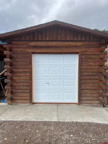 a view of walk in closet