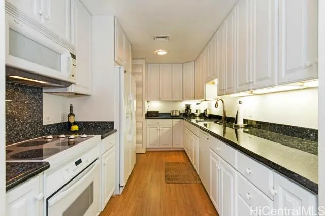 $7,500 | 4999 Kahala Avenue, Unit 141, Honolulu, HI 96816