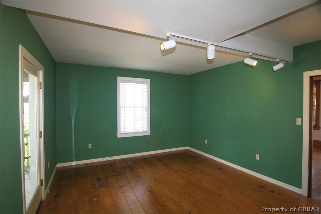 560 Main Street Reedville, VA 22539 - Photo 22 of 32