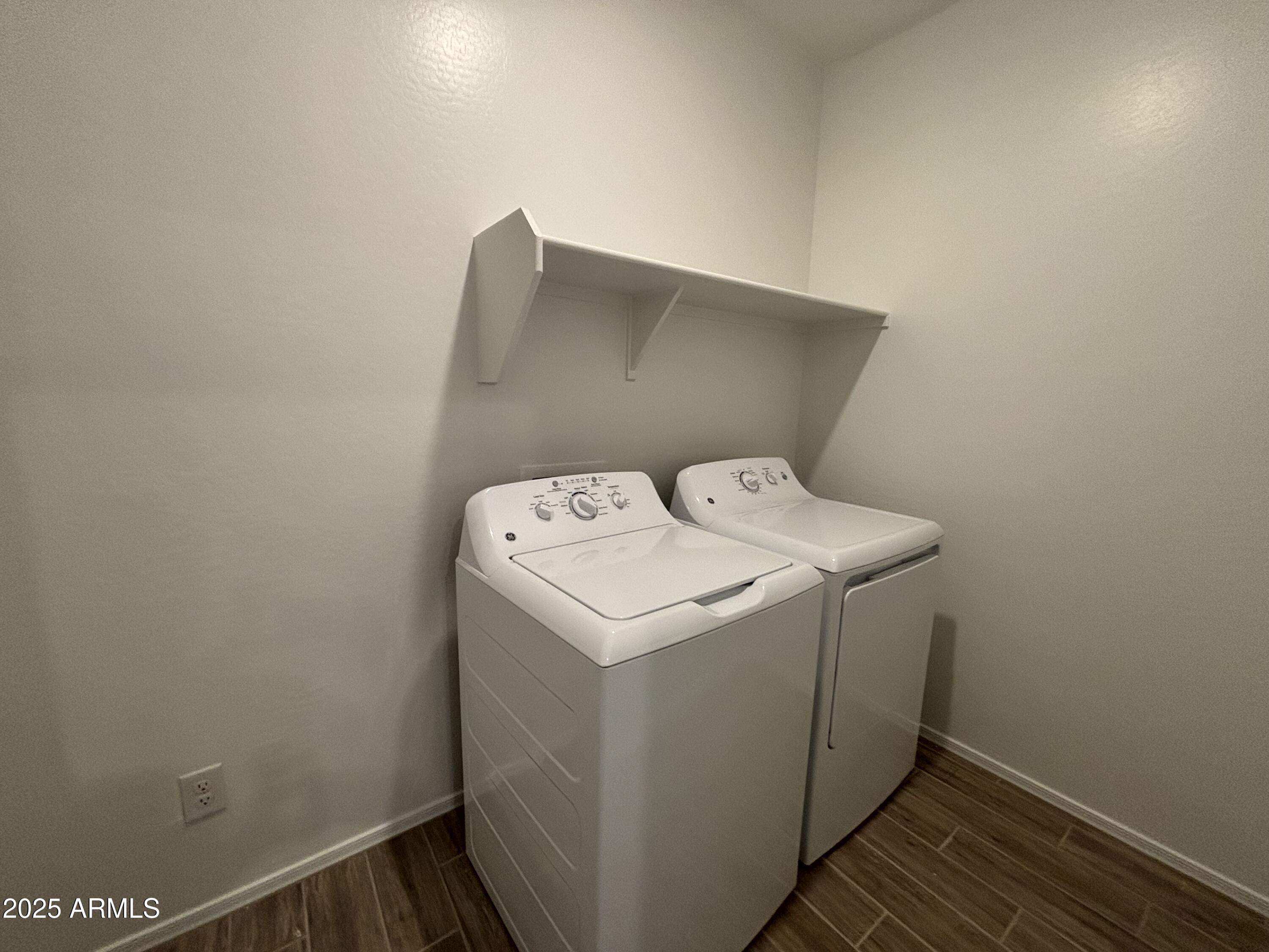 46886 West Old Timer Road Maricopa, AZ 85139 - Photo 11 of 33 10 Laundry