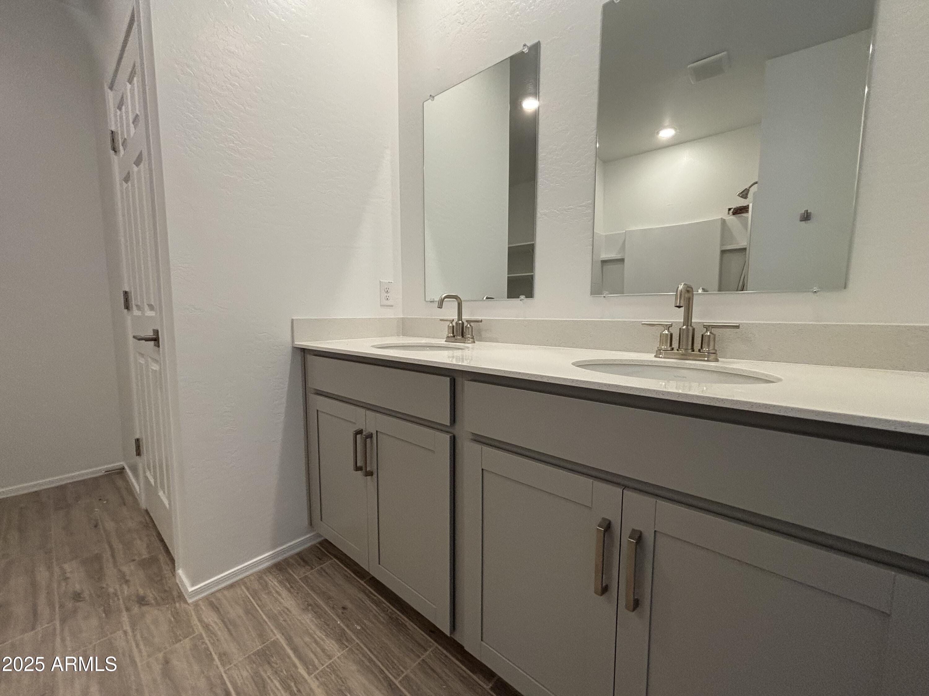 46886 West Old Timer Road Maricopa, AZ 85139 - Photo 15 of 33 14 Primary Bath