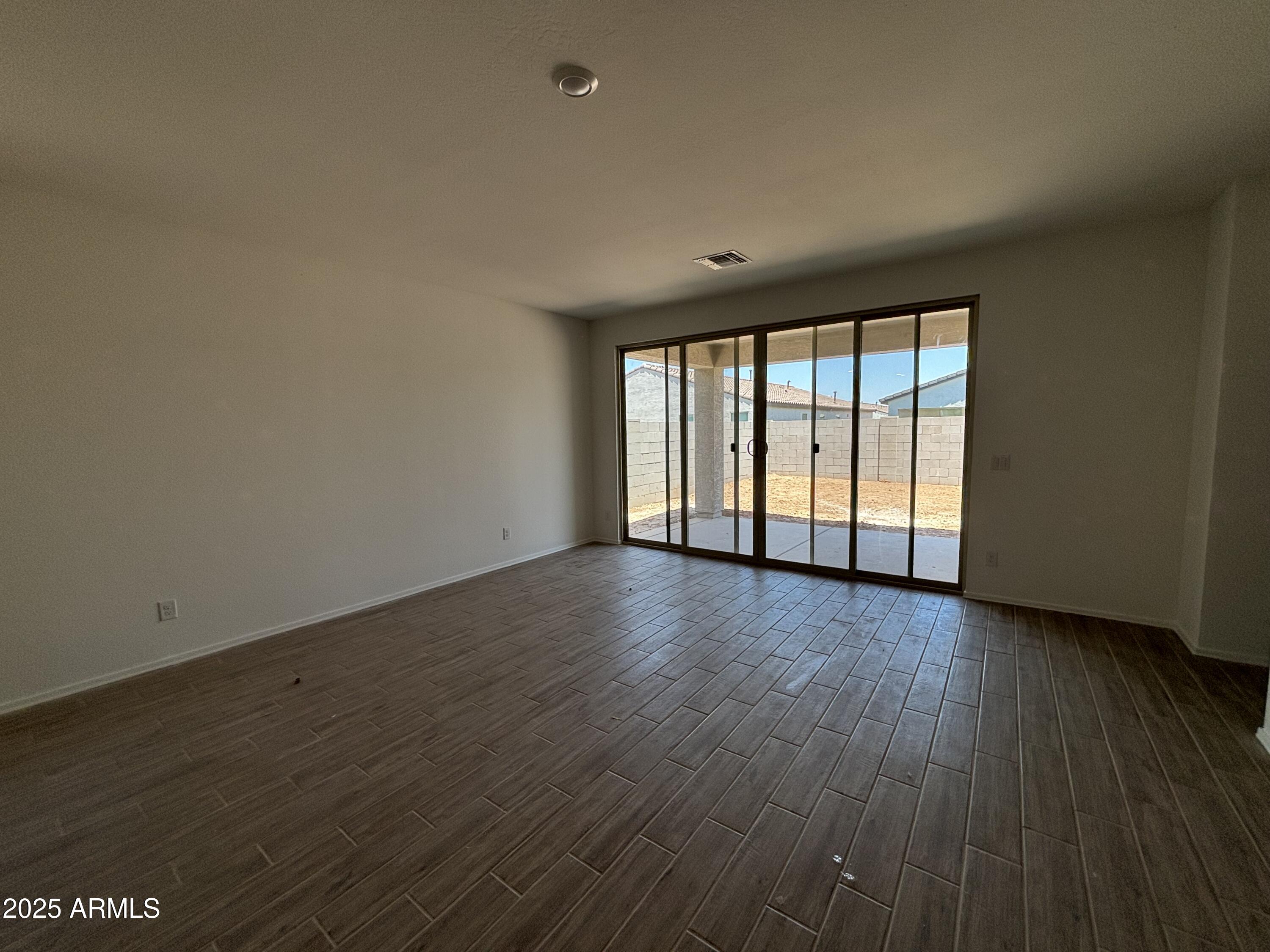 46886 West Old Timer Road Maricopa, AZ 85139 - Photo 9 of 33 08 Great Room