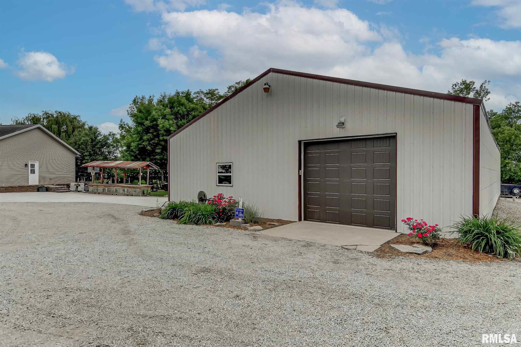 3975 Leach Road Rochester, IL 62563 - Photo 5 of 50