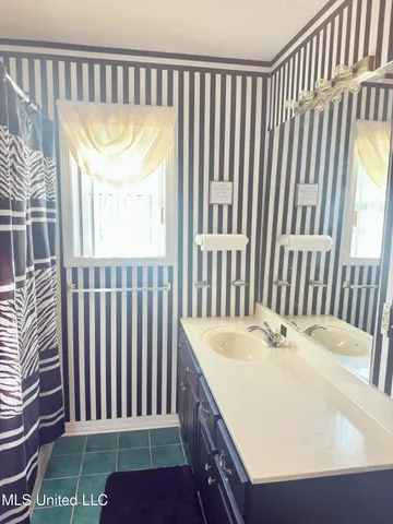 $360,000 | 367 Dr King Drive, Gore Springs, MS 38929