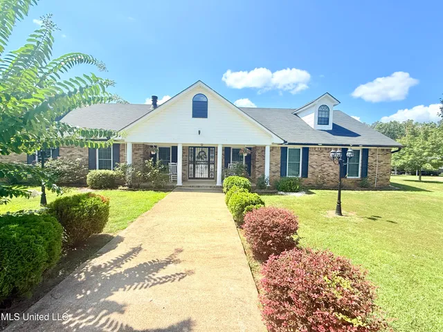$360,000 | 367 Dr King Drive, Gore Springs, MS 38929