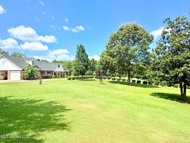 $360,000 | 367 Dr King Drive, Gore Springs, MS 38929