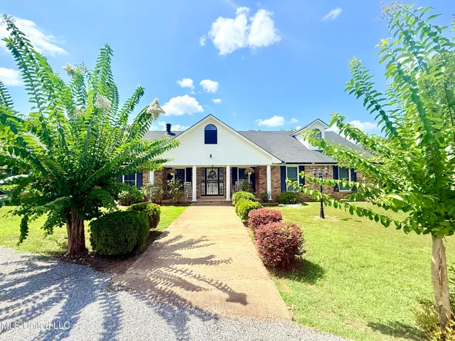 $360,000 | 367 Dr King Drive, Gore Springs, MS 38929