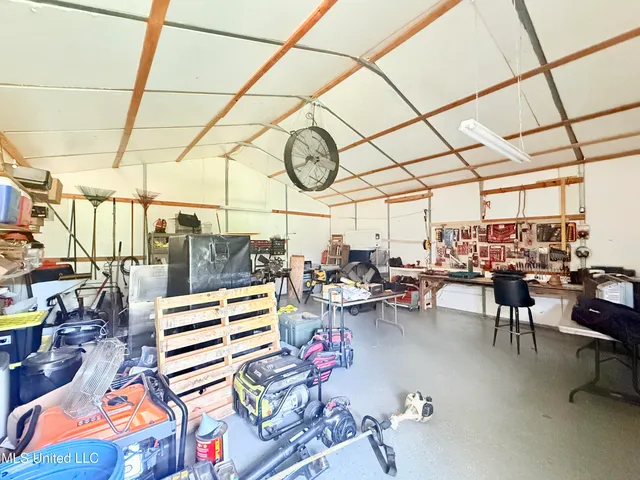 $360,000 | 367 Dr King Drive, Gore Springs, MS 38929