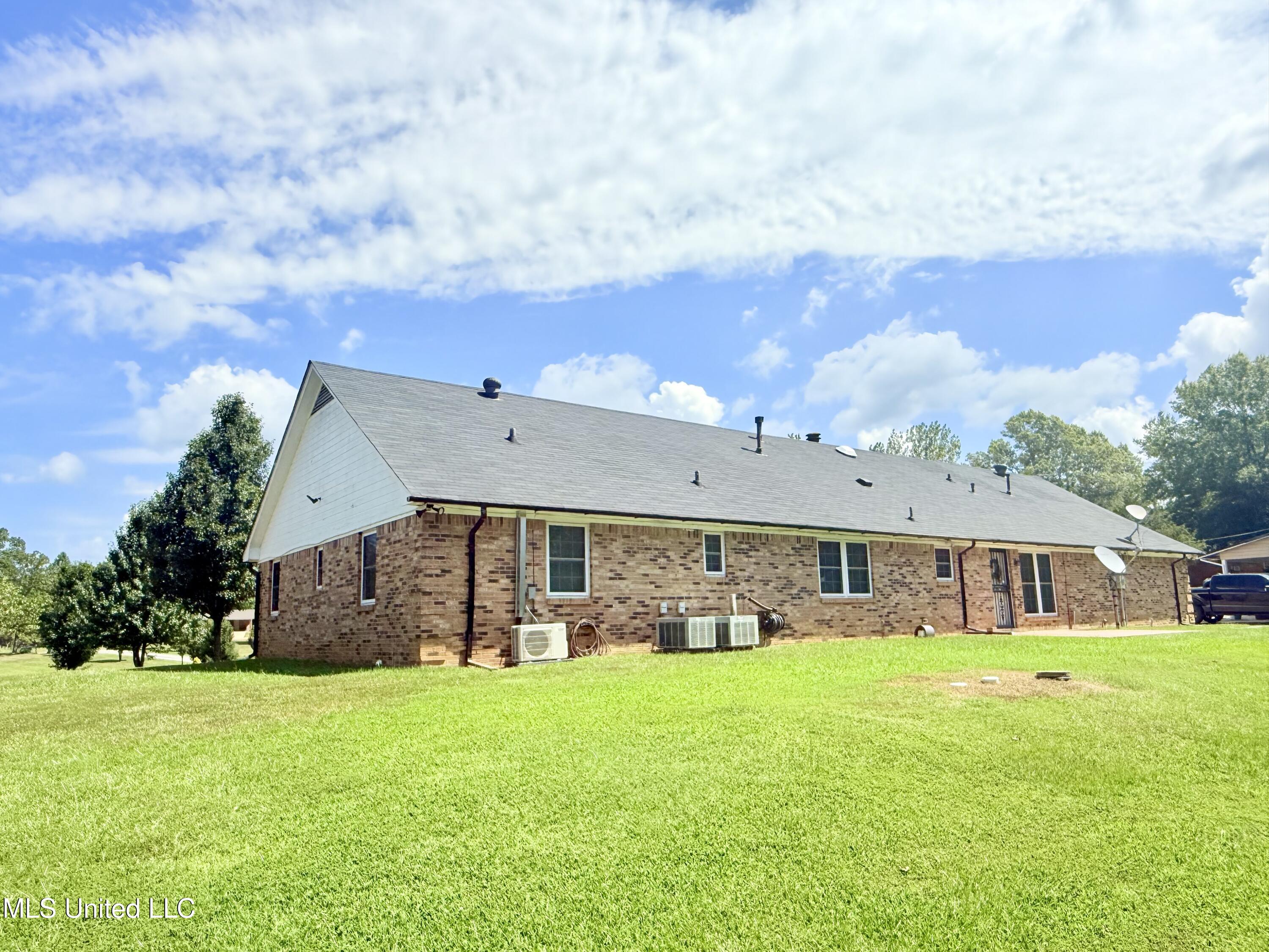 367 Dr King Drive Gore Springs, MS 38929 - Photo 53 of 59 IMG_0157