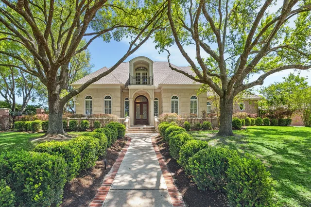 $1,649,000 | 38 Scotsmoor Court, Sugar Land, TX 77479