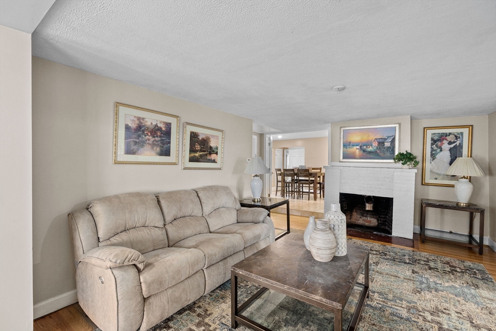 14 Edgar Road Scituate, MA 02066 - Photo 7 of 34