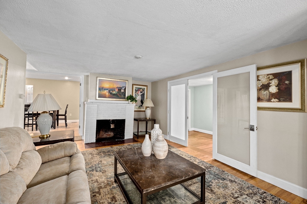 14 Edgar Road Scituate, MA 02066 - Photo 8 of 34