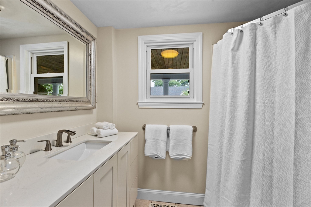 14 Edgar Road Scituate, MA 02066 - Photo 10 of 34