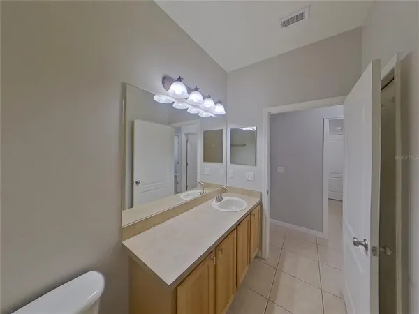 $2,429 | Undisclosed Address, Seffner, FL 33584