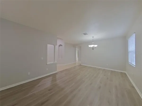 $2,429 | Undisclosed Address, Seffner, FL 33584