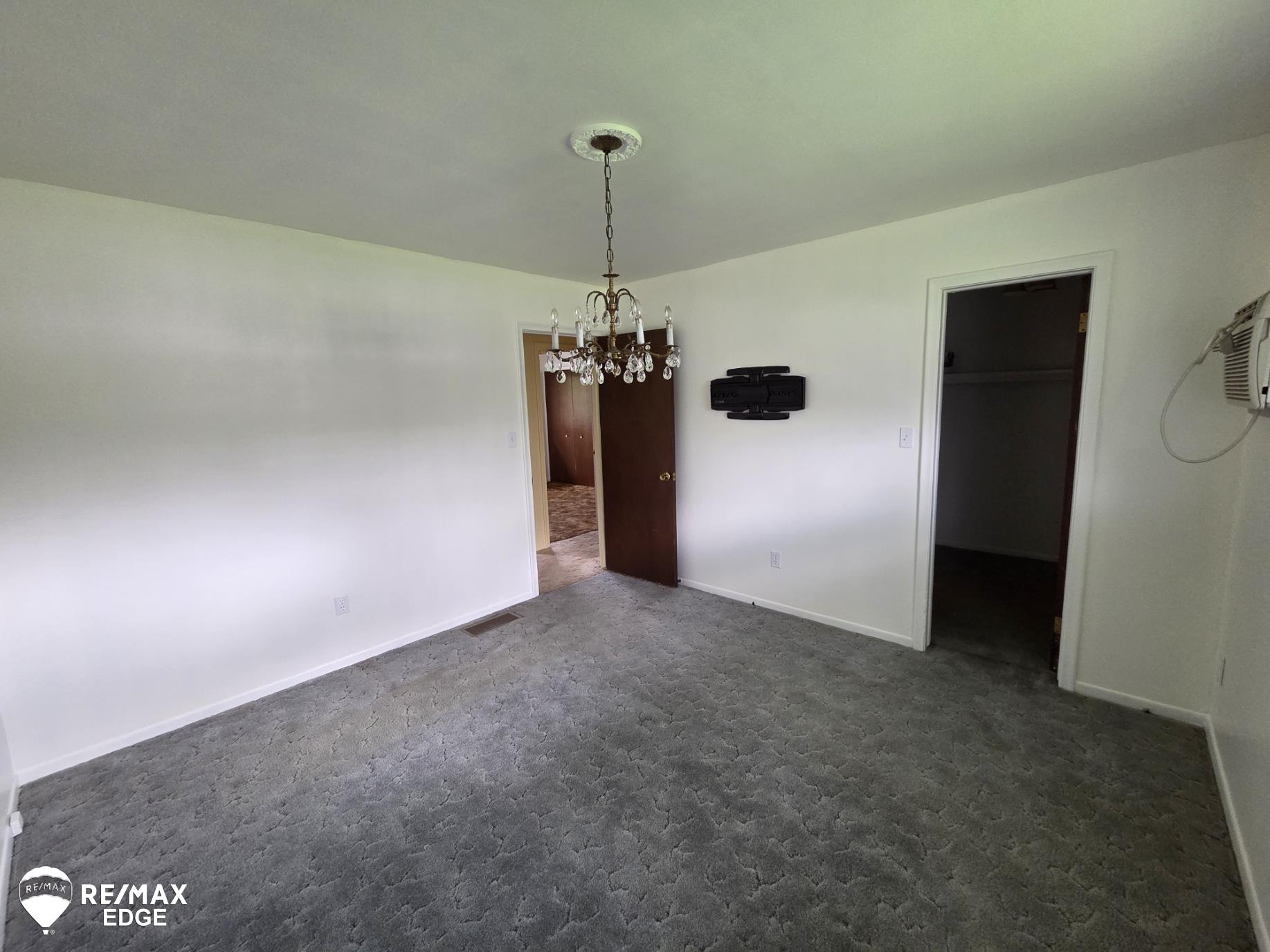 14020 North Road Fenton, MI 48430 - Photo 20 of 52 Main Bedroom