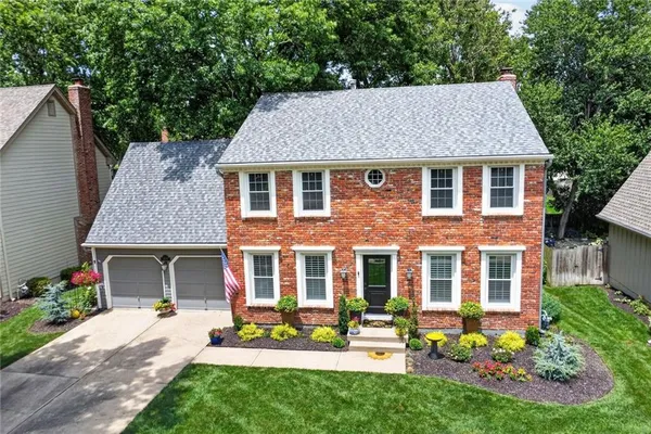 $500,000 | 15508 West 89th Street, Lenexa, KS 66219