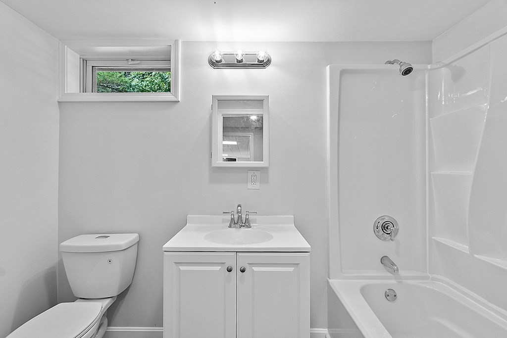 33 Holt Road Ashburnham, MA 01430 - Photo 27 of 40