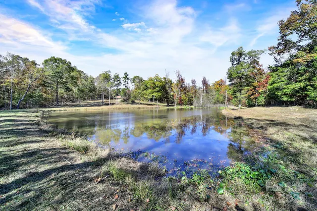 $465,000 | 1932 Douglas Road, Lancaster, SC 29720