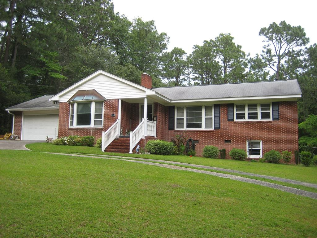 910 Wildwood Road Aiken, SC 29801 - Photo 1 of 8