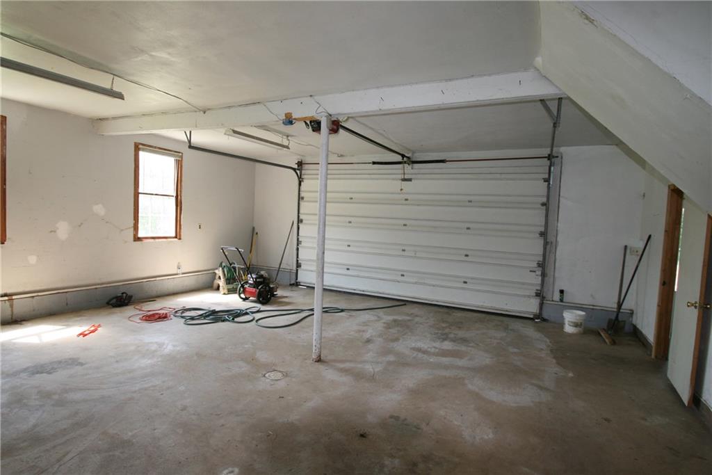 1292 Coffee Run Road Pulaski, PA 16143 - Photo 11 of 17 Gallery Image 11