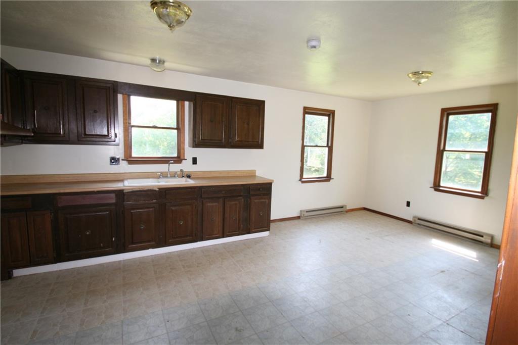 1292 Coffee Run Road Pulaski, PA 16143 - Photo 12 of 17 Kitchen in suite above garage