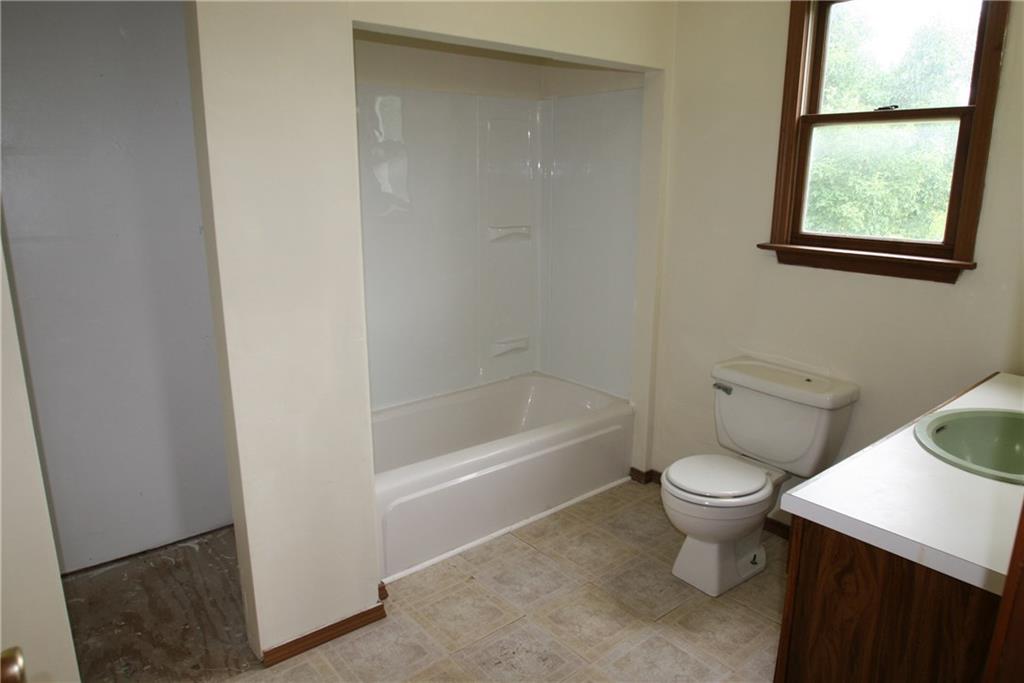 1292 Coffee Run Road Pulaski, PA 16143 - Photo 13 of 17 Bath in suite above garage