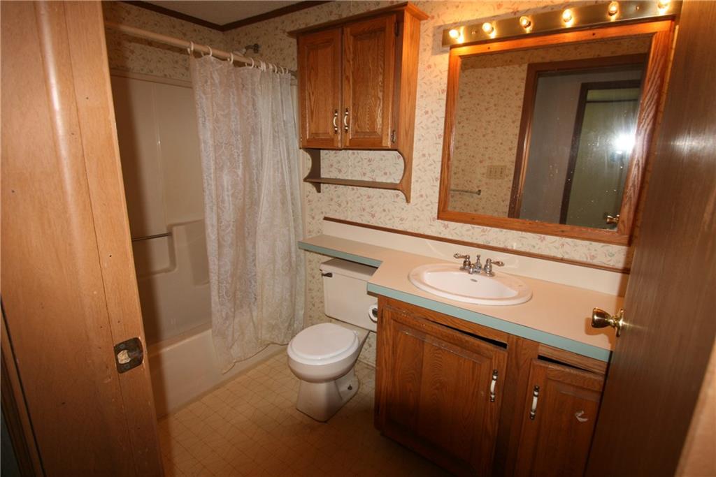 1292 Coffee Run Road Pulaski, PA 16143 - Photo 9 of 17 Gallery Image 9
