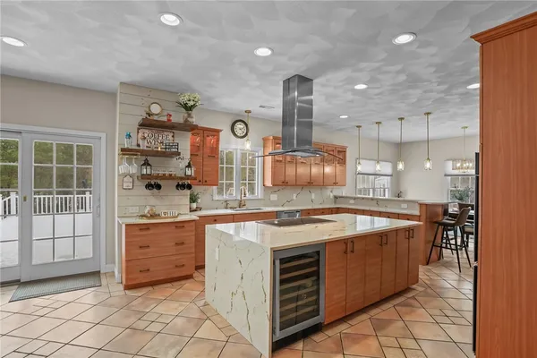 $1,065,000 | 142 Sand Plns Trail, South Kingstown, RI 02879