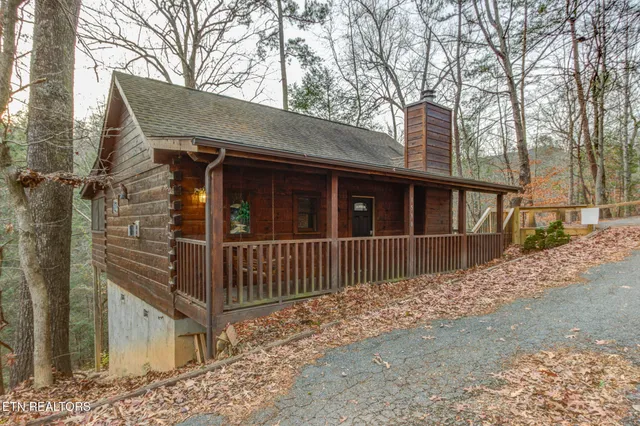$400,000 | 1590 Walt Price Road, Sevierville, TN 37876