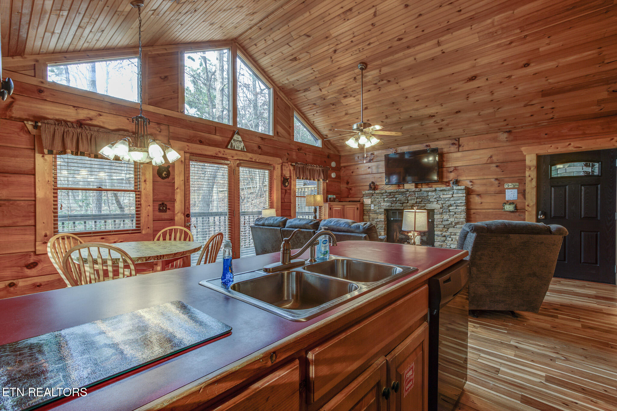 1590 Walt Price Road Sevierville, TN 37876 - Photo 10 of 27 10