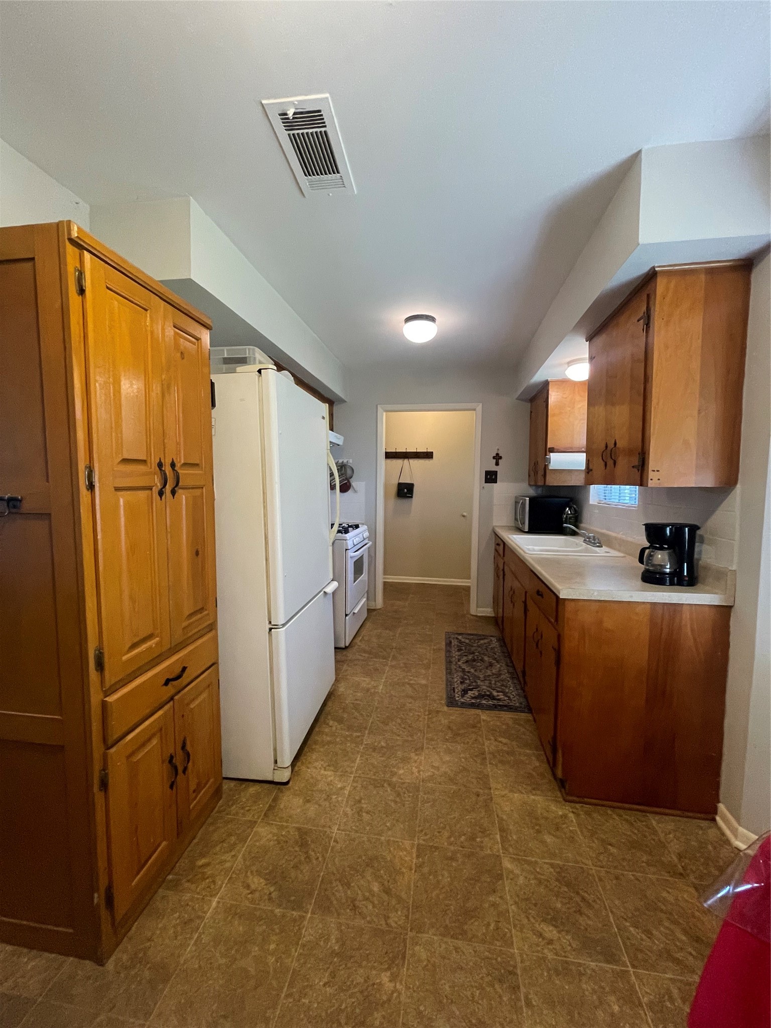 490 Cemetery Road Coldspring, TX 77331 - Photo 6 of 24 Kitchen