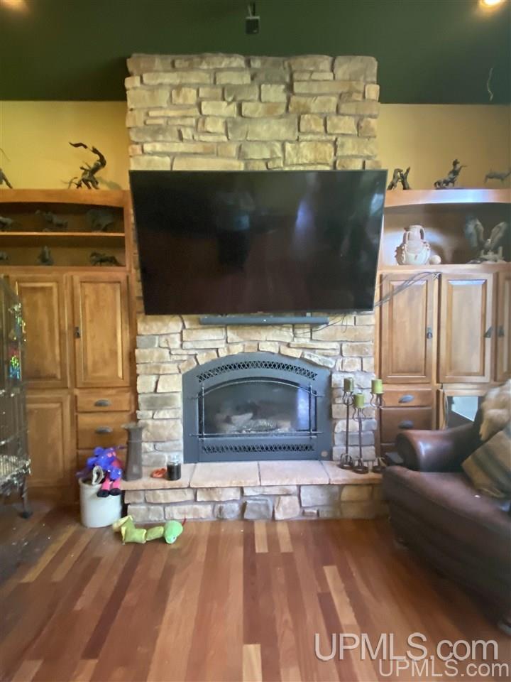 N17236 Lily Lake Road Dunbar, WI 54119 - Photo 3 of 34 Gallery Image 3