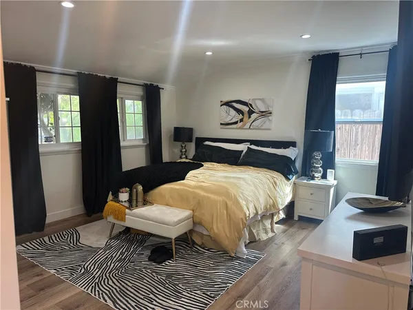 $6,800 | 5247 Buffalo Avenue, Sherman Oaks, CA 91401