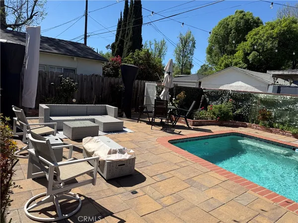 $6,800 | 5247 Buffalo Avenue, Sherman Oaks, CA 91401