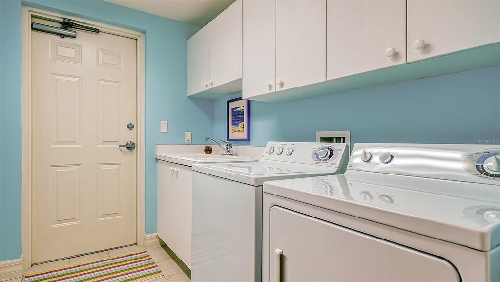 3621 North Point Road, Unit 301 Osprey, FL 34229 - Photo 38 of 95