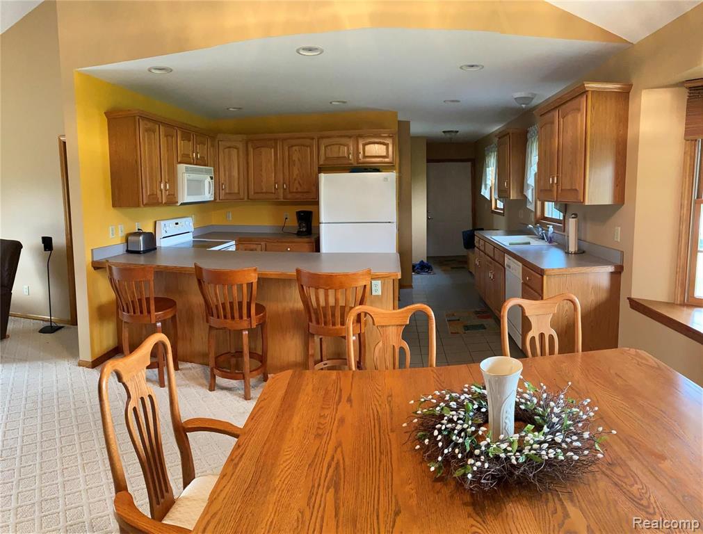9486 Baldwin Road Gaines, MI 48436 - Photo 8 of 23