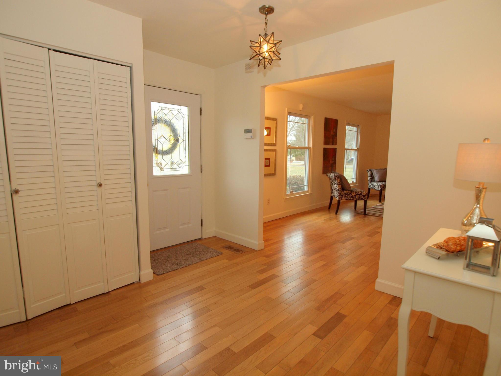 2337 Rosedown Drive Reston, VA 20191 - Photo 2 of 23 Interior (General)
