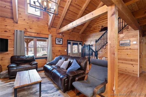 $390,000 | 1671 Burns Court, Austin, IN 47102