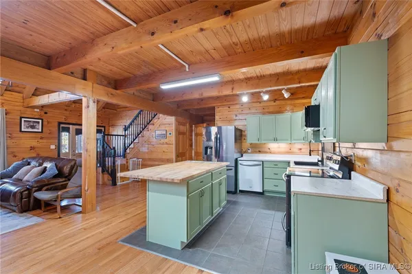 $390,000 | 1671 Burns Court, Austin, IN 47102