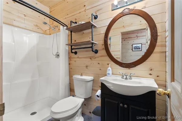 $390,000 | 1671 Burns Court, Austin, IN 47102