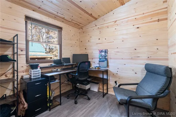 $390,000 | 1671 Burns Court, Austin, IN 47102