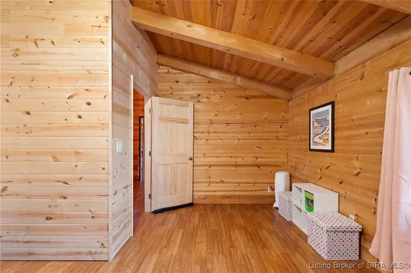 $390,000 | 1671 Burns Court, Austin, IN 47102