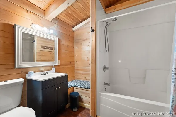 $390,000 | 1671 Burns Court, Austin, IN 47102