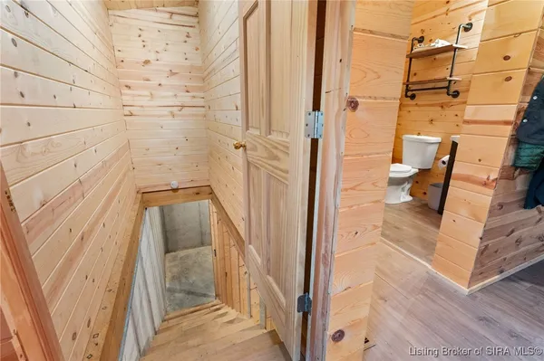 $390,000 | 1671 Burns Court, Austin, IN 47102