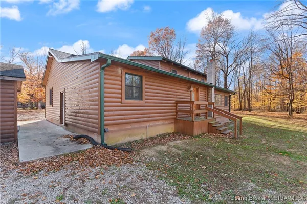 $390,000 | 1671 Burns Court, Austin, IN 47102