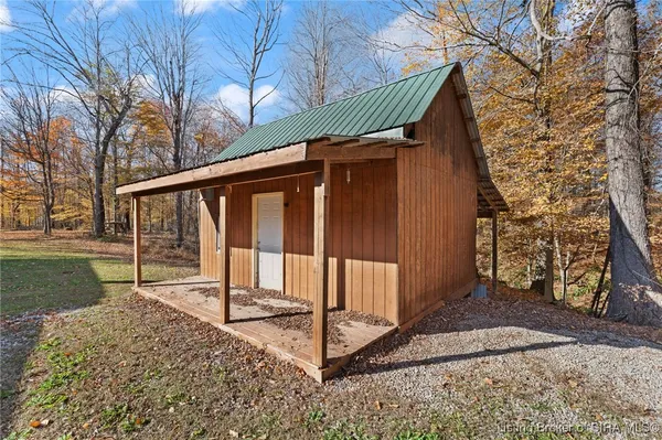 $390,000 | 1671 Burns Court, Austin, IN 47102