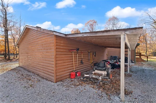 $390,000 | 1671 Burns Court, Austin, IN 47102